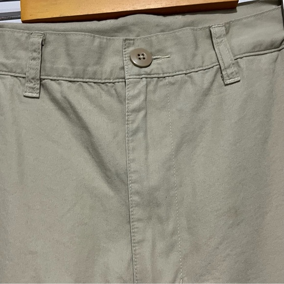 Patagonia khaki pants - Picture 10 of 11